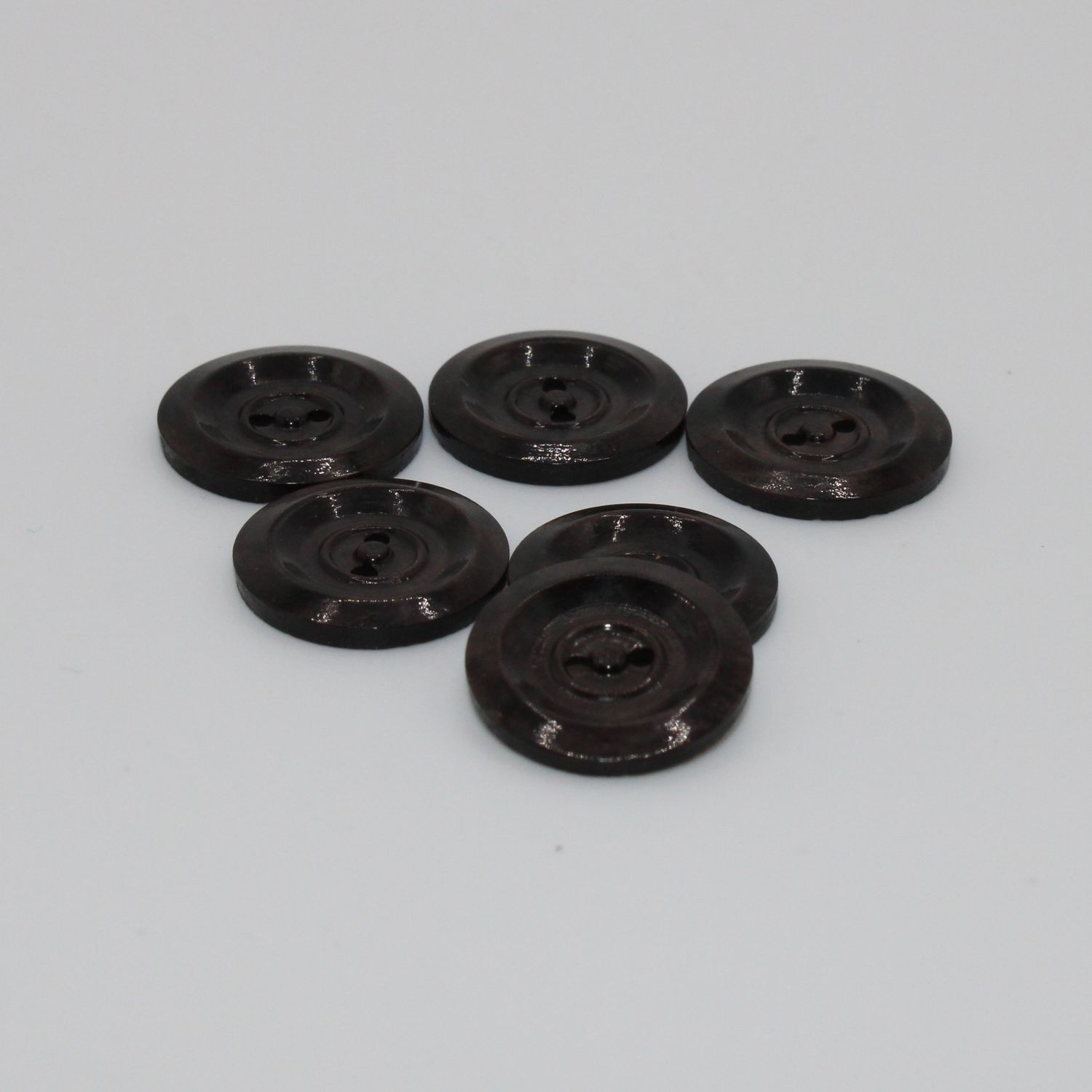 Set van 6 donkerbruine knopen