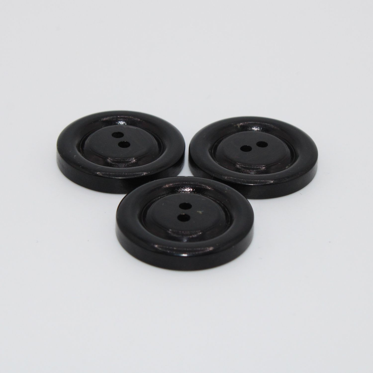 Set van 3 zwarte knopen