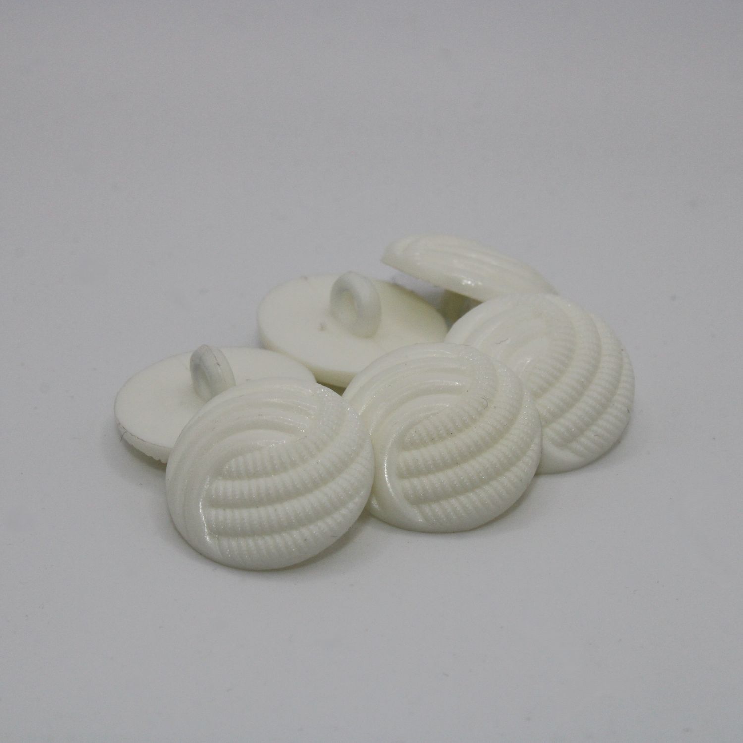 Set van 6 witte knopen