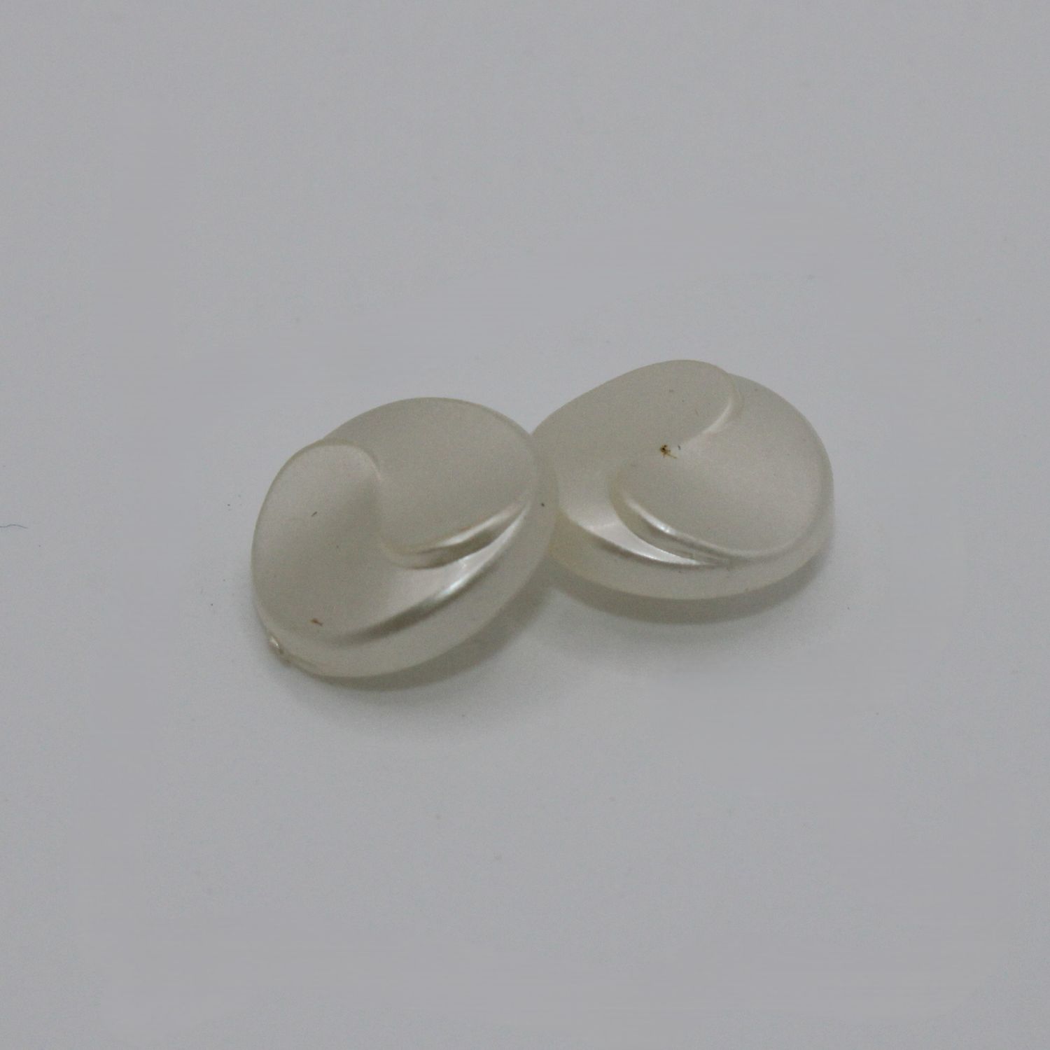 Set van 2 witte knopen