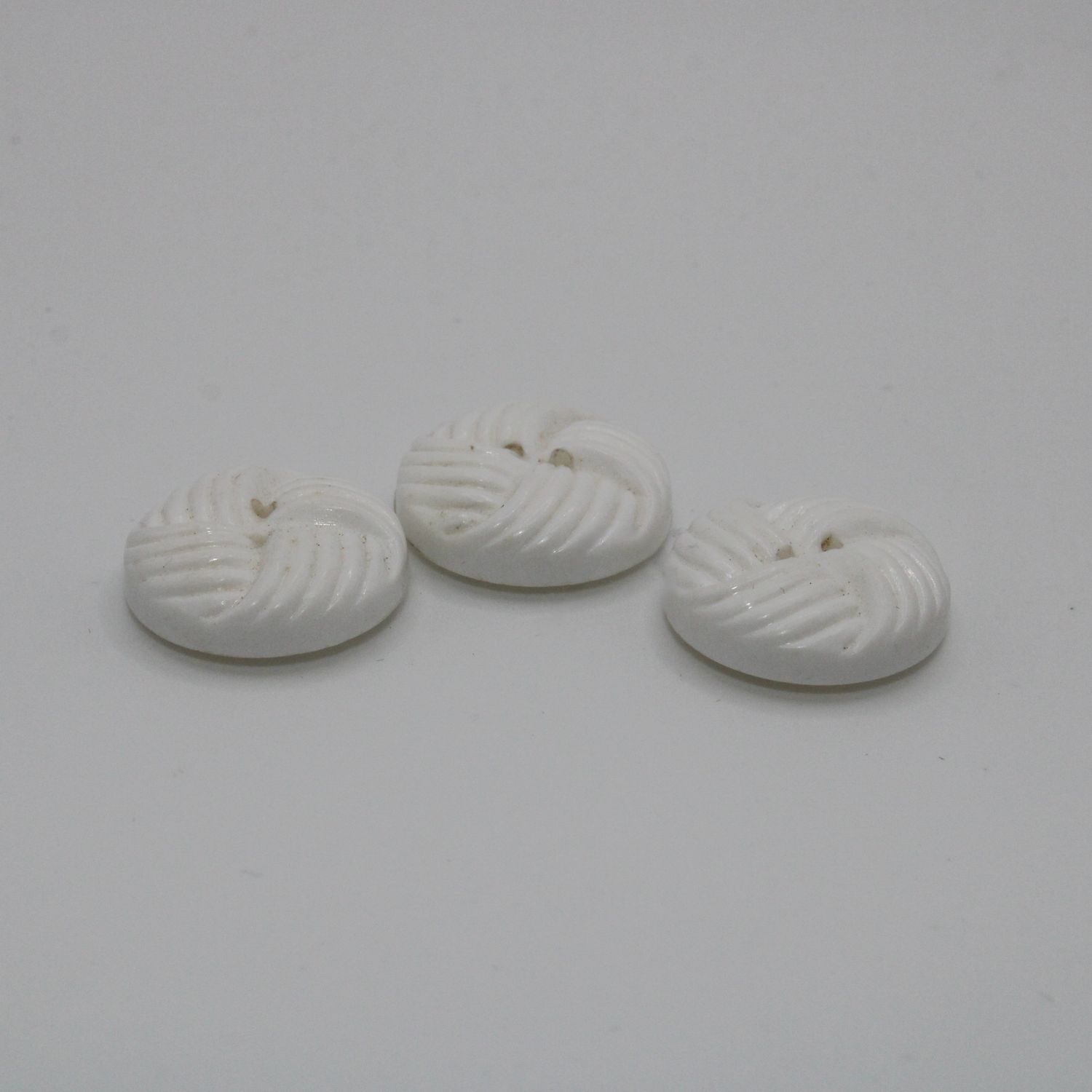 Set van 3 witte knopen
