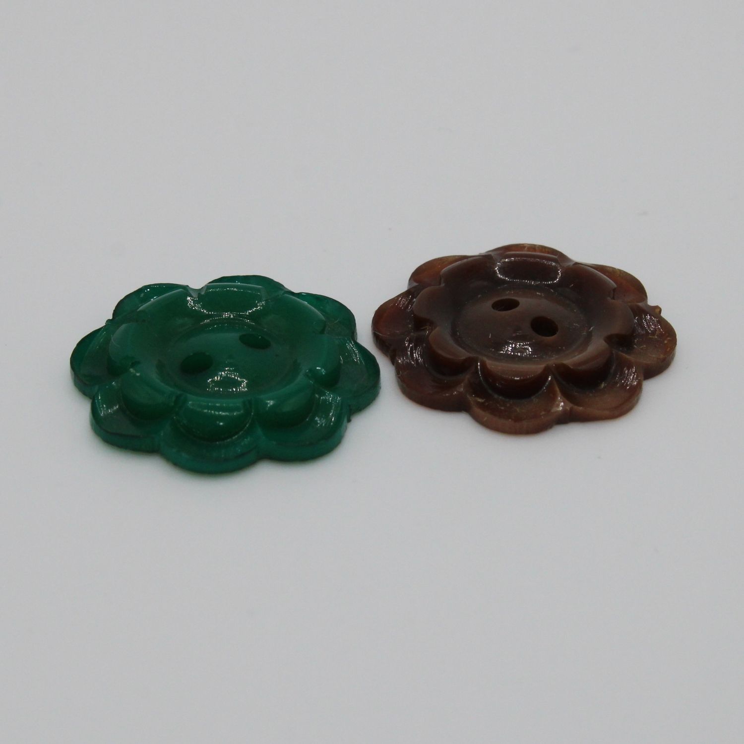 Set van 2 knopen met bloemen in verschillende kleuren
