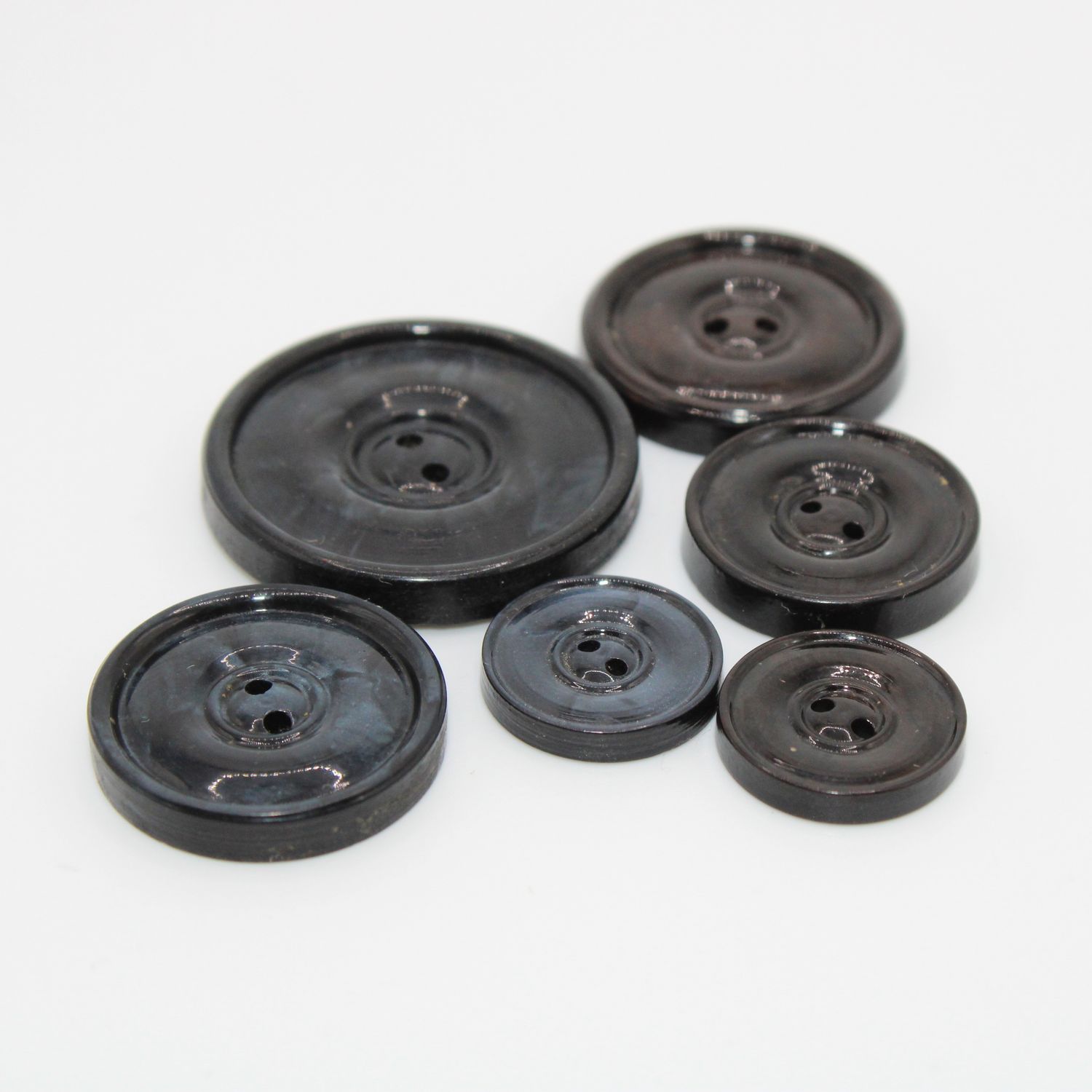 Set van 6 knopen in verschillende kleuren