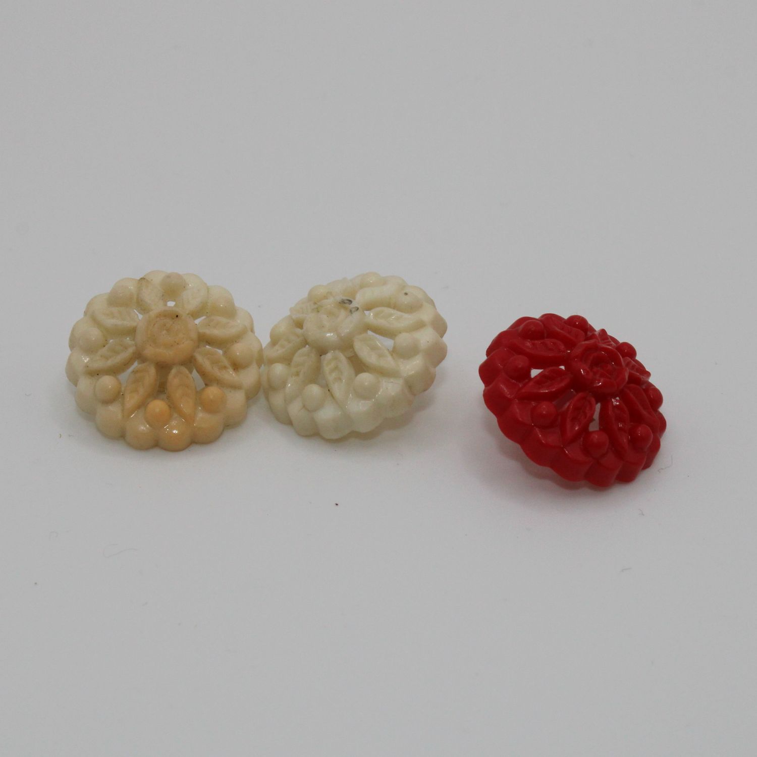 Set van 3 knopen met bloemen in verschillende kleuren