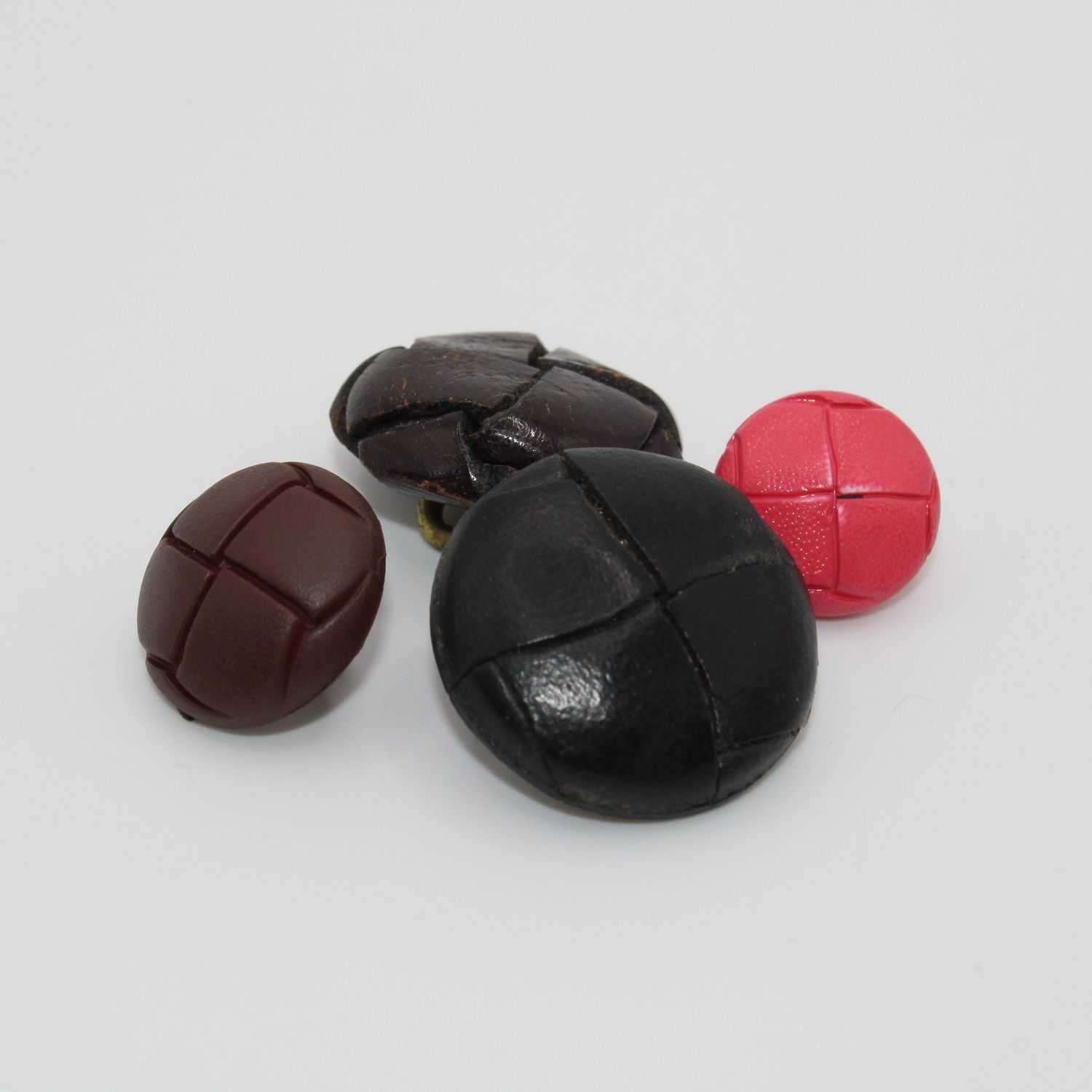 Set van 4 knopen in verschillende kleuren