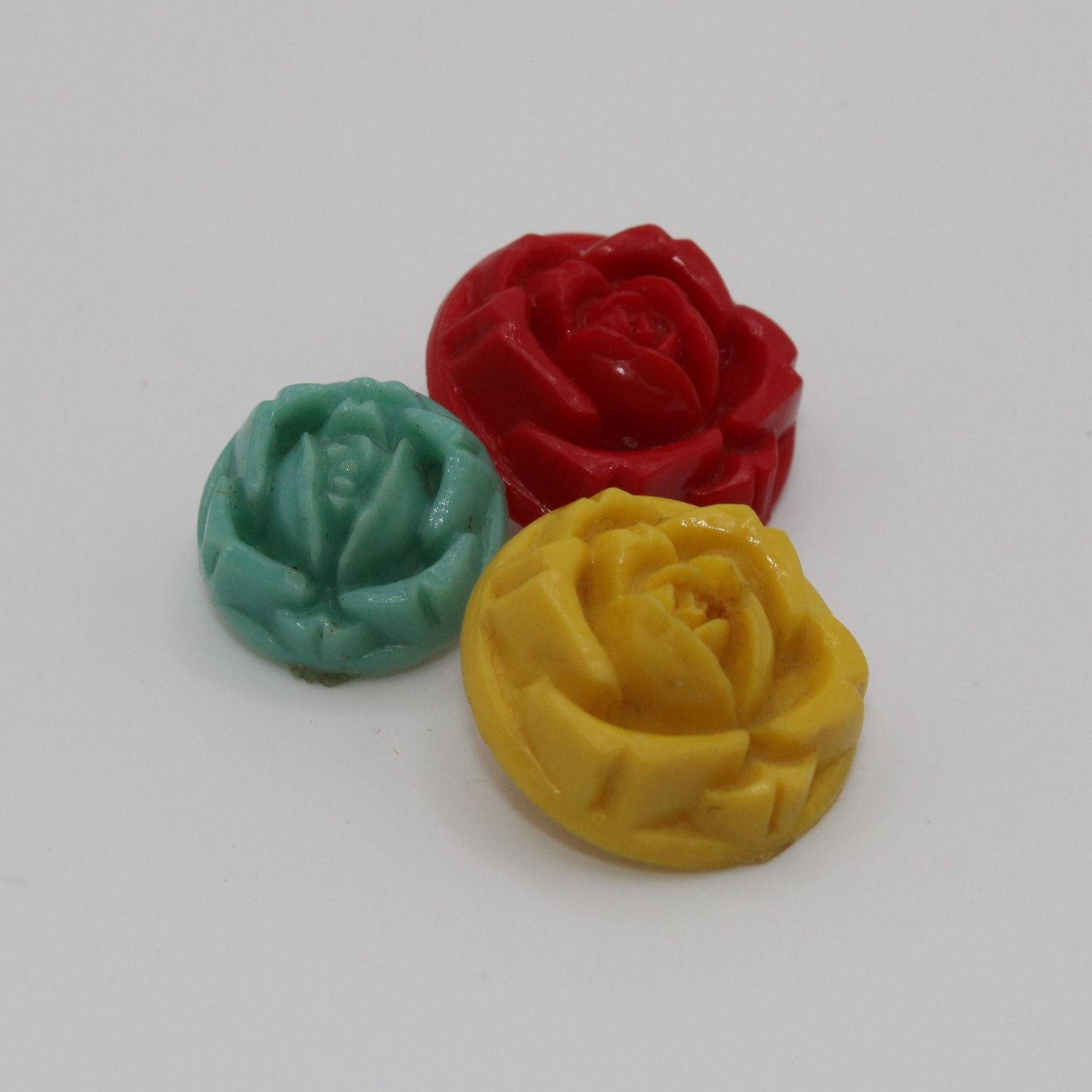 Set van 3 knopen met bloemen in verschillende kleuren