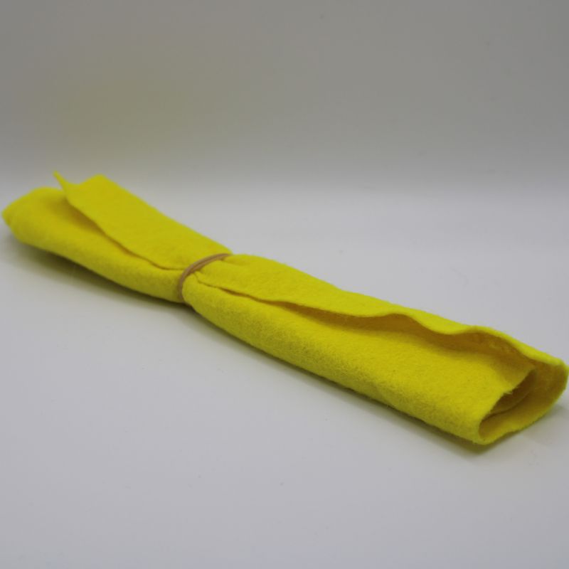 Geel viltlapje