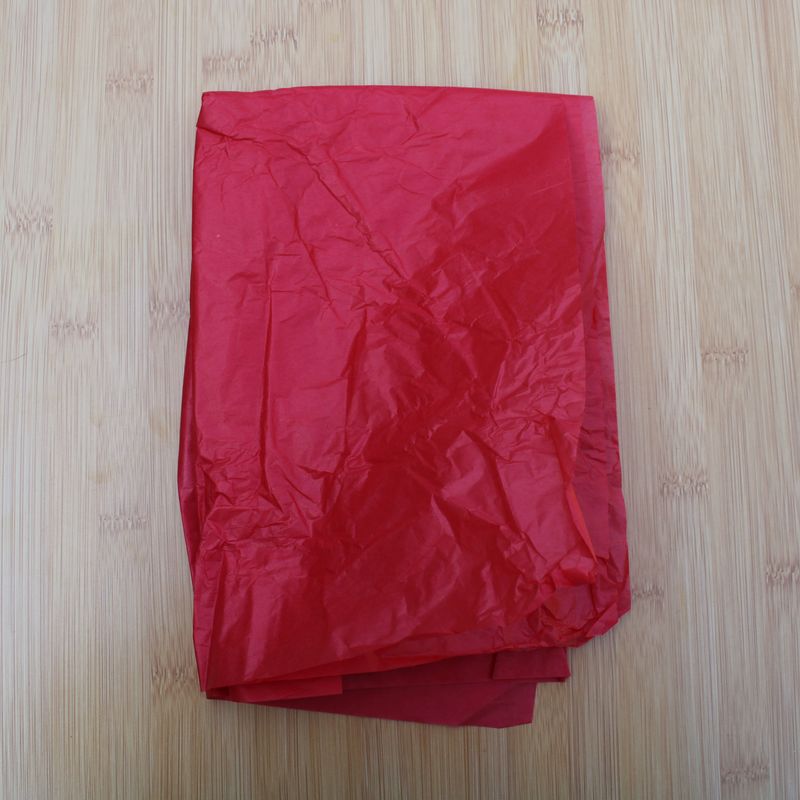 Vel rood cadeaupapier