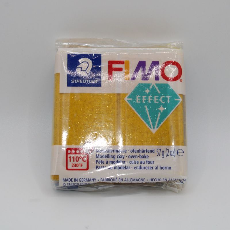 Pakje Fimo klei - goudkleurig 112