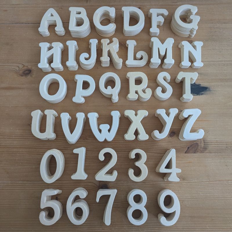 Houten letter - 5 cm (prijs per letter)