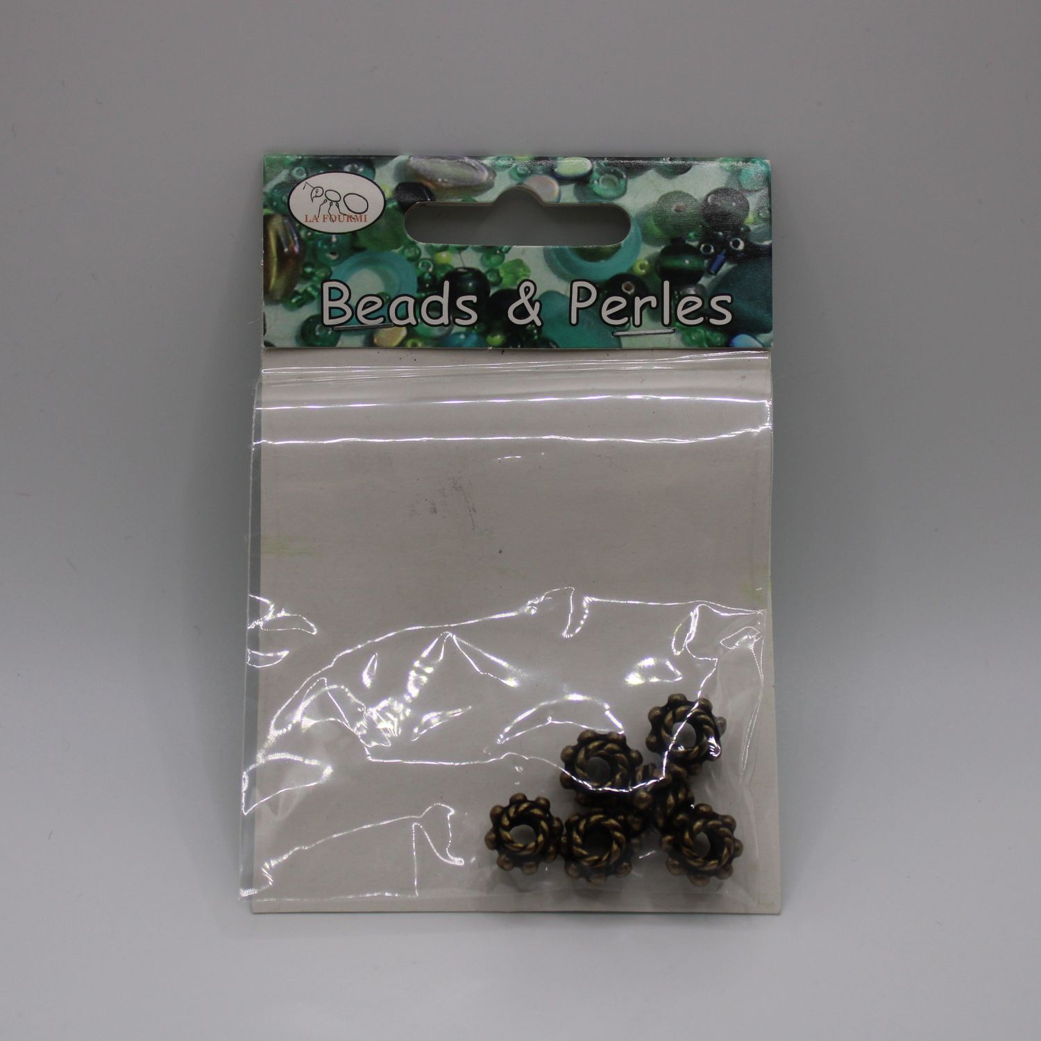 Set van 6 bronskleurige kralen