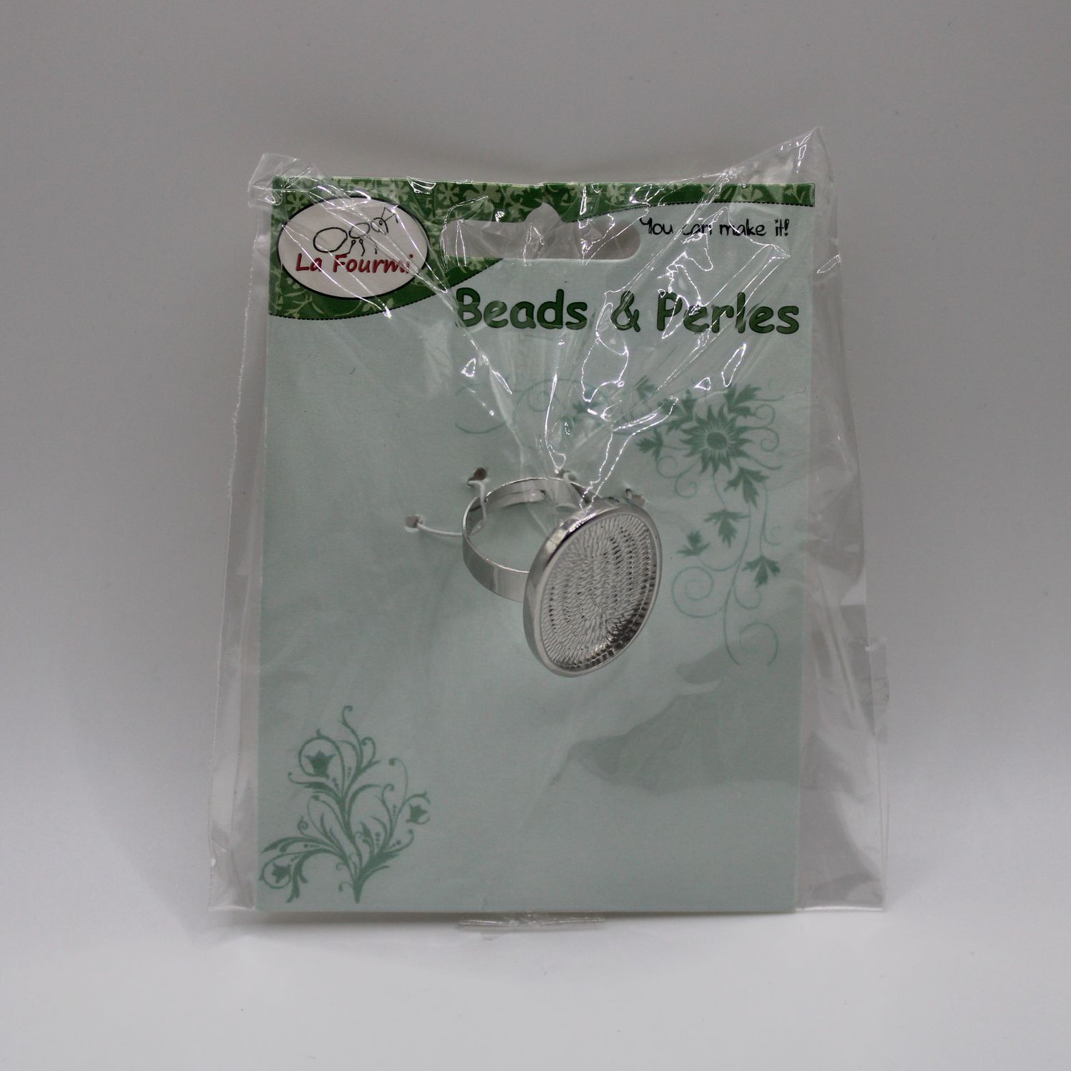 Ring met ovalen plaatje