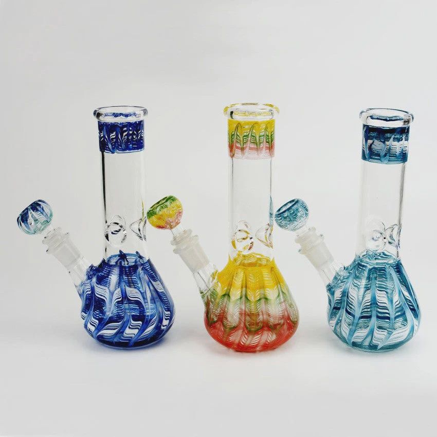 8&quot; Outside Art Bong, Color: Red