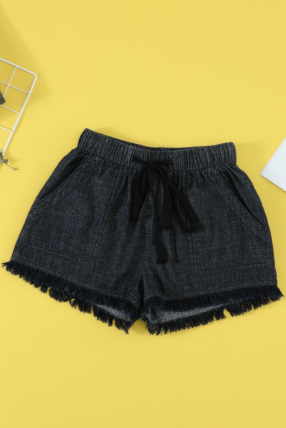 Black Casual Pocketed Frayed Denim Shorts, Size: 2X