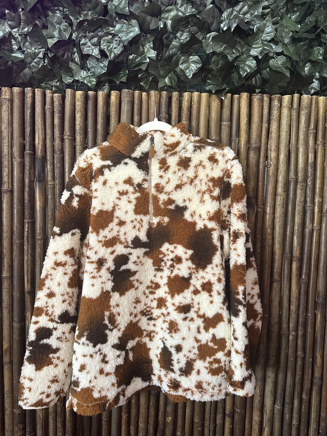 Brown Cow Pullover, Size: M