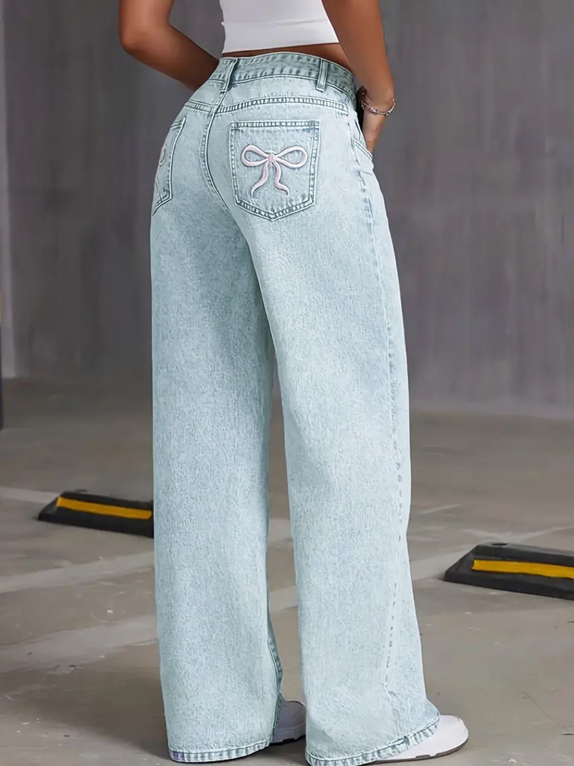 Bow Back Wide Leg Jeans w/Pokects, Size: 2X