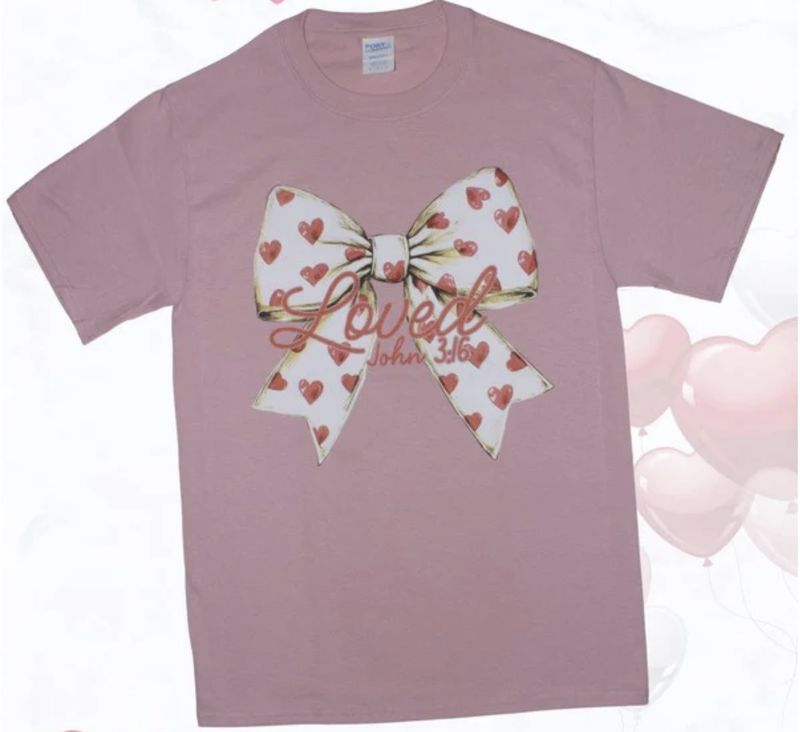 Bow &quot;Loved&quot; T-Shirt