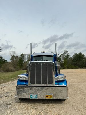 Peterbilt 389 20&quot; Miter End Chrome Bumper