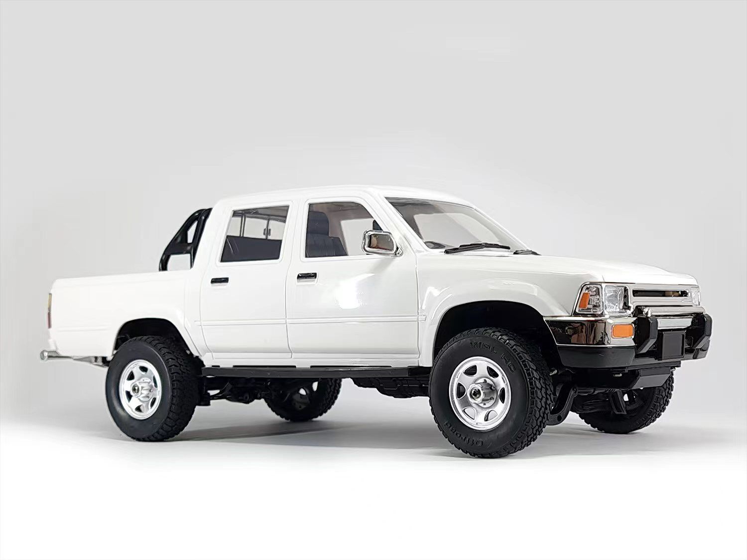 WPL 1/16 RC Hilux Truck -  WHITE