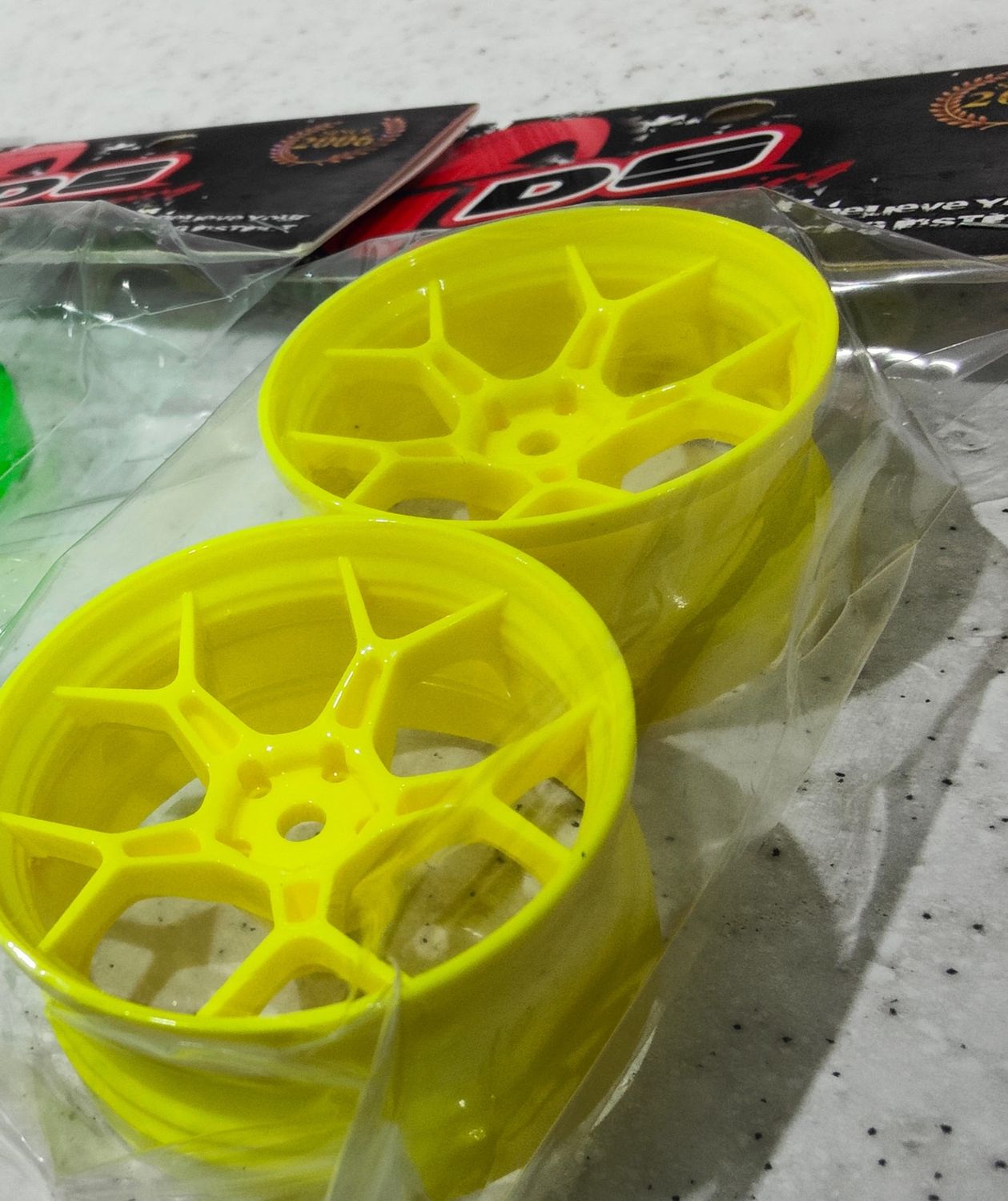 DS Racing Drift Feathery 5Y Spoke Wheel - Yellow