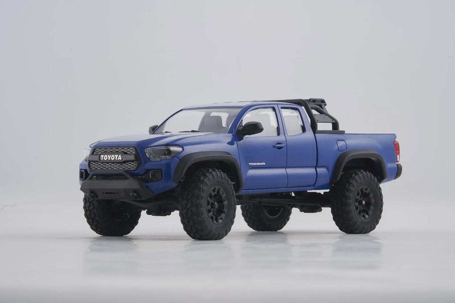 FMS 1/24 Toyota Tacoma Blue RTR