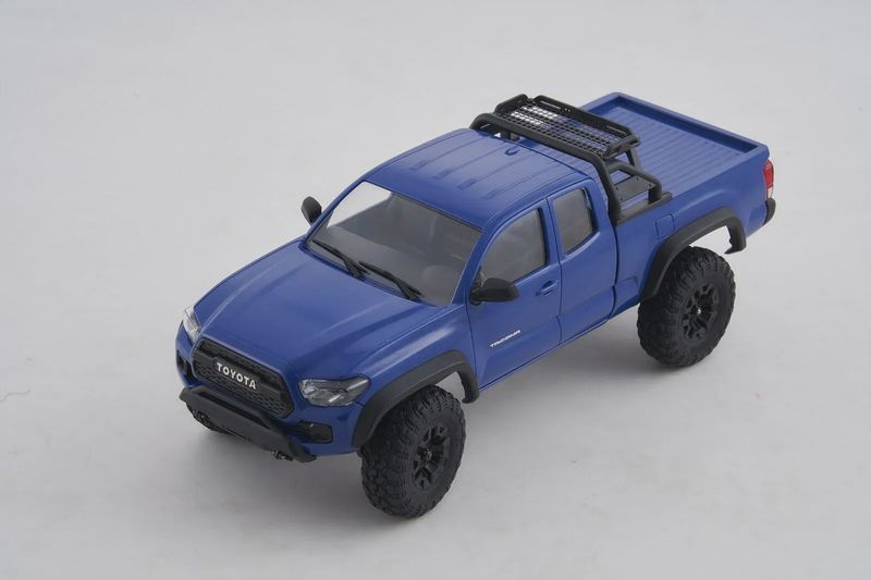 FMS 1/24 Toyota Tacoma Blue RTR
