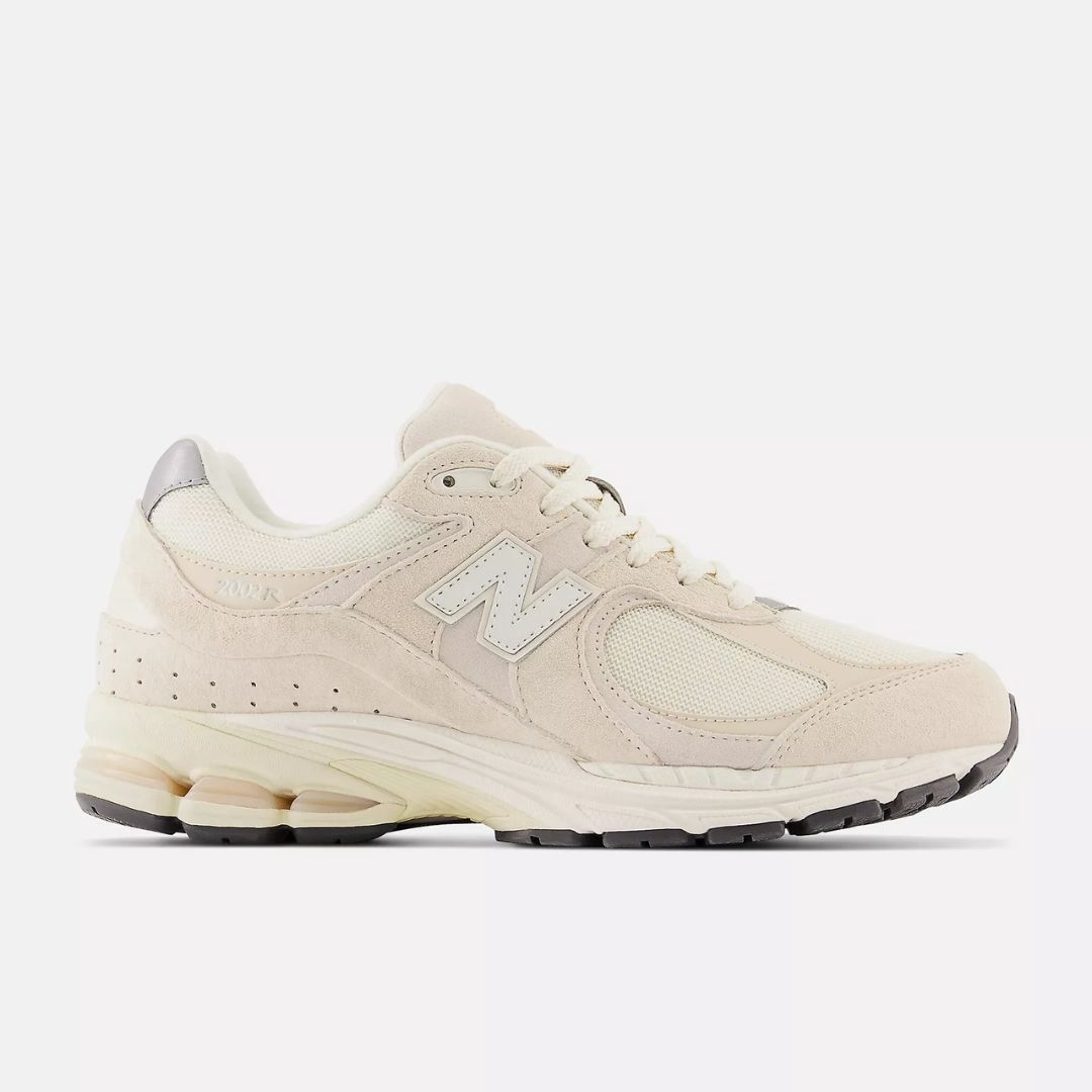 New Balance M2002R Calm Taupe Angora, Maat: 36