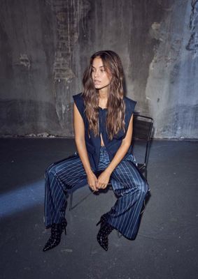 Haute L’Amitié Premiere Box Waistcoat Navy