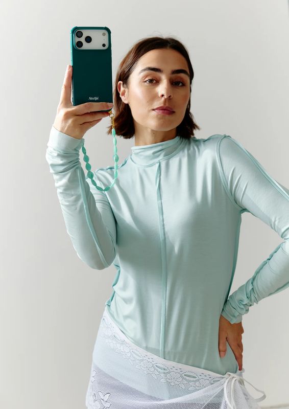 Ateljé Teal recycled iPhone case no cord