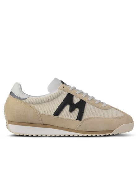 Karhu Mestari Boulder Jet Black, Maat: 37