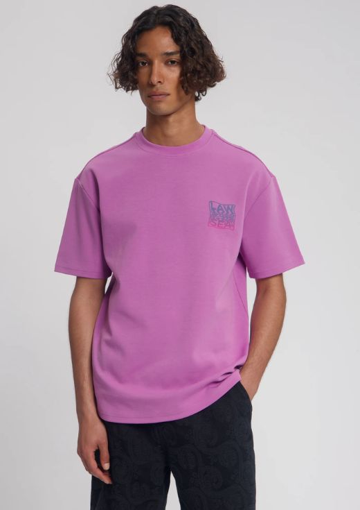 Law of the Sea Displace Artwork tee Mulberry, Maat: S