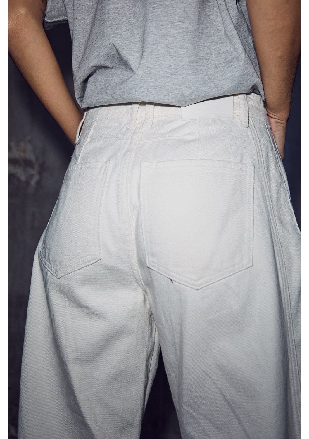 Haute L’Amitié Drew Barrel Panel Jeans White Haute L’Amitié Drew Barrel Panel Jeans White