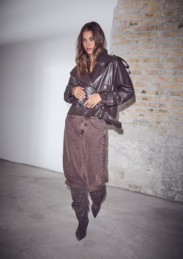 Haute L'Amitié Uni Mid Rise Tall Jeans Mocca Haute L'Amitié Uni Mid Rise Tall Jeans Mocca