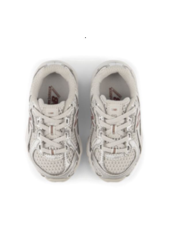 New Balance I7402P7 Grey Matter Pebble New Balance I7402P7 Grey Matter Pebble