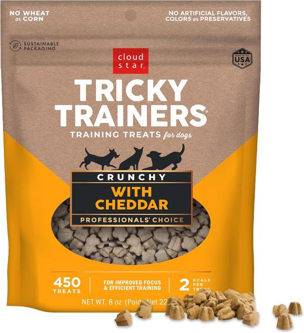 CLOUD STAR TRICKY TRAINERS CHEDDAR DOG TREATS 8OZ