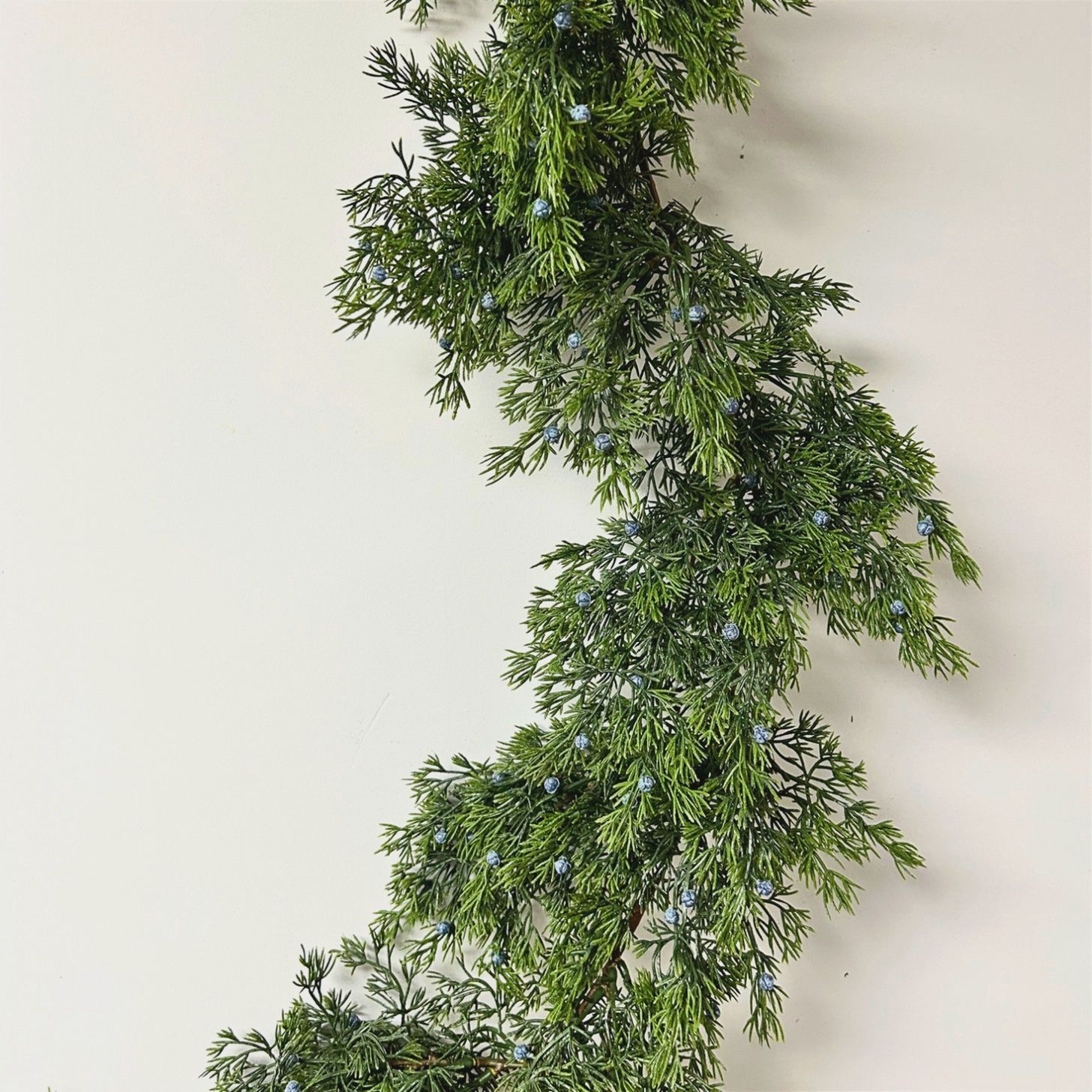 Juniper Berry Garland 60&quot;