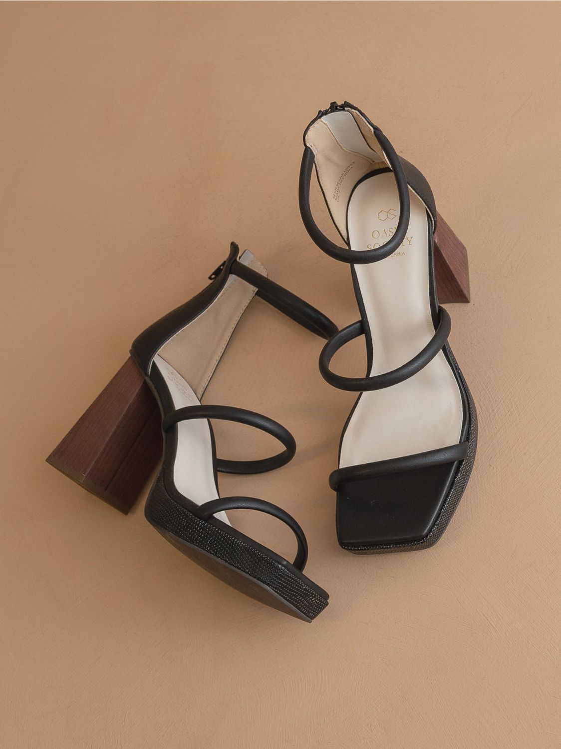 The Aisa Black | 3 Strap Platform Heel