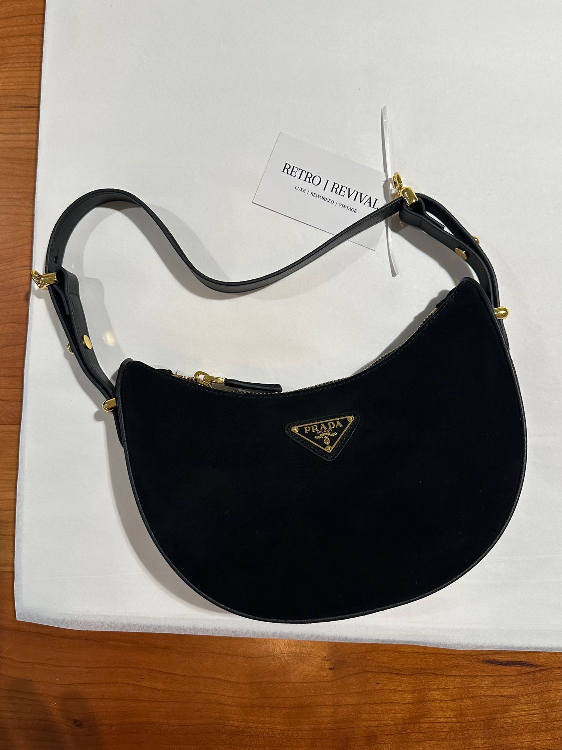 Arqué Mini Shoulder Bag - Suede Black