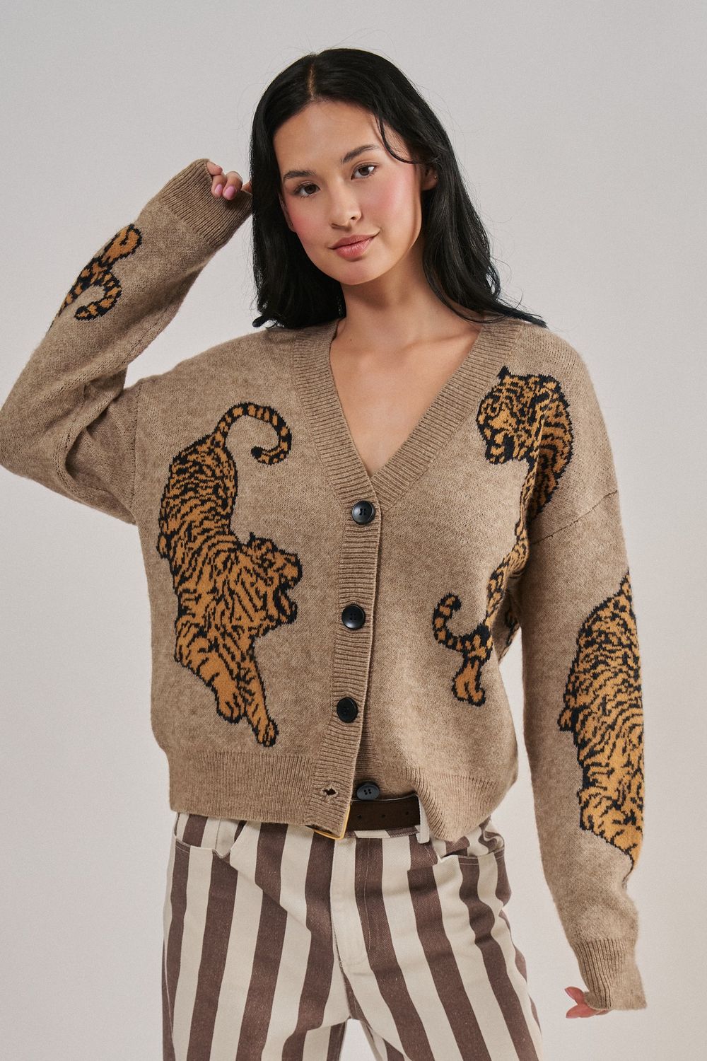 Tiger Jacguard Knit Sweater Cardigan, Color: Oatmeal, Size: S/M