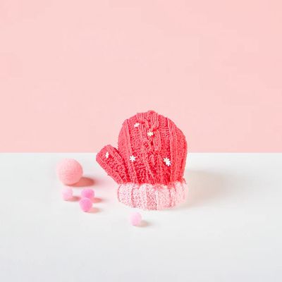 Taba Squishy - Pink Woolen Glove