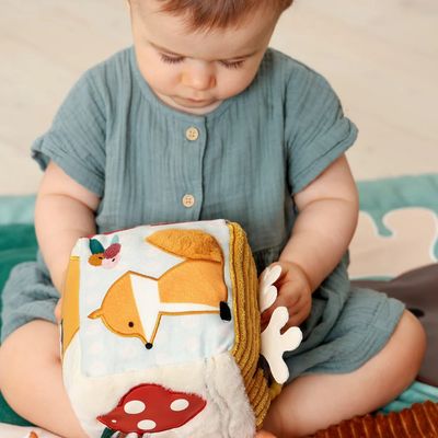 Activity Cube - Forest
