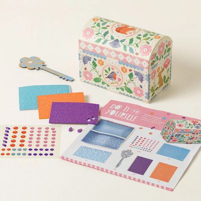 Precious Treasure Chest to Decorate