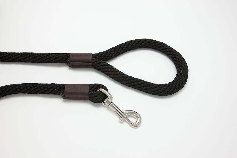 Leedz: Black, 6&#39; x 5/8