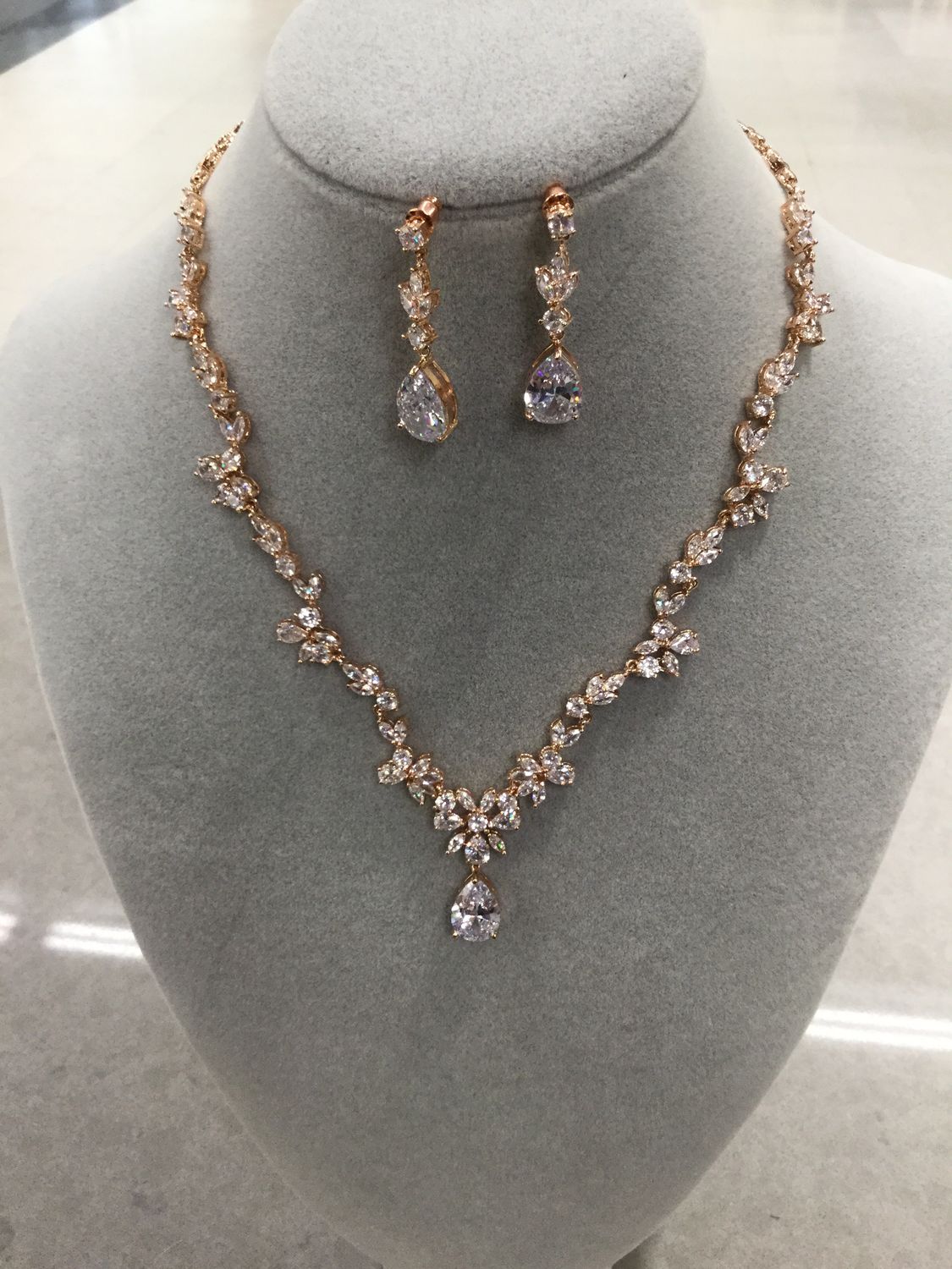 N Set - 107, Color: Rose Gold