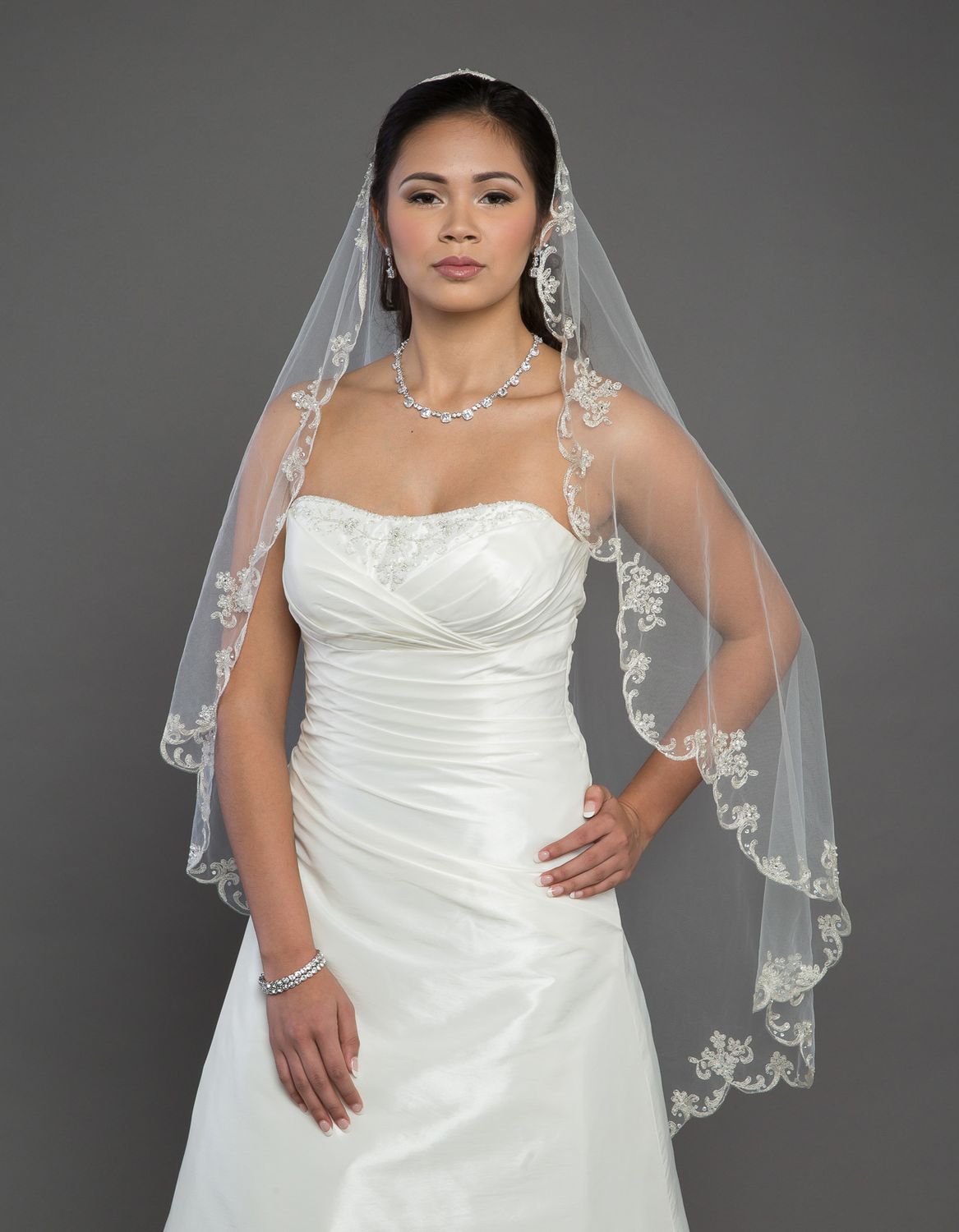 MV-2397, Color: Ivory/Silver, Size: 72x45