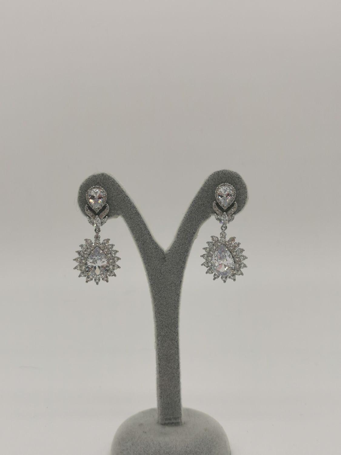 E - 1170, Color: Silver