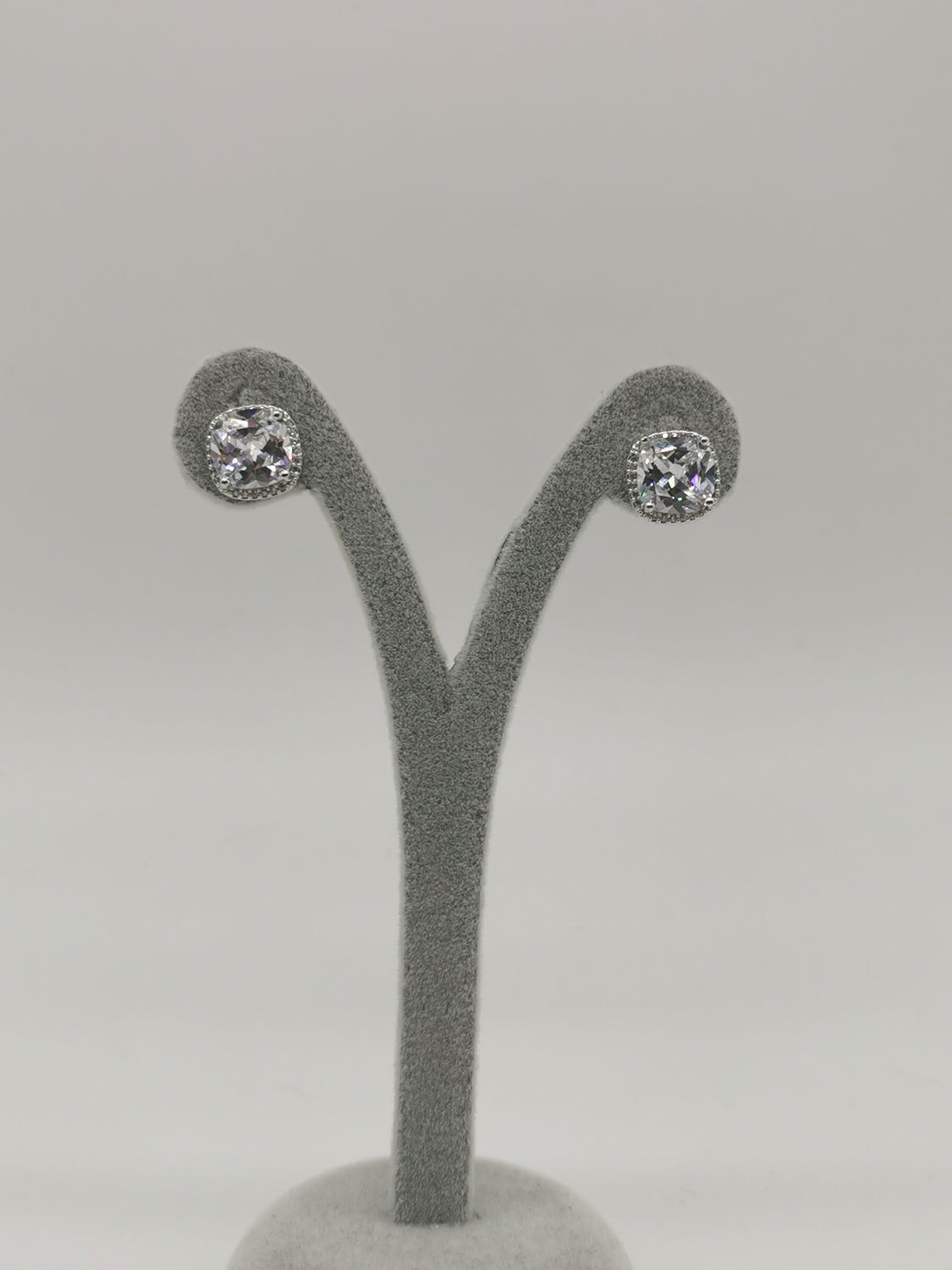 E - 1180, Color: Silver