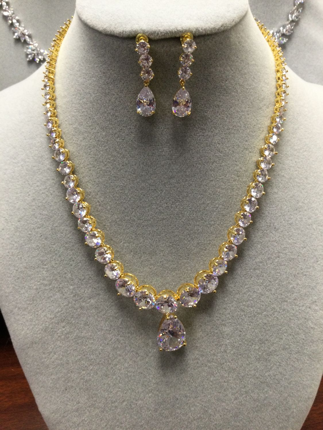 N Set-166, Color: Gold