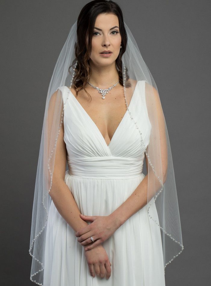 MV2438, Color: Ivory/SIlver, Size: 72 x 45&quot;