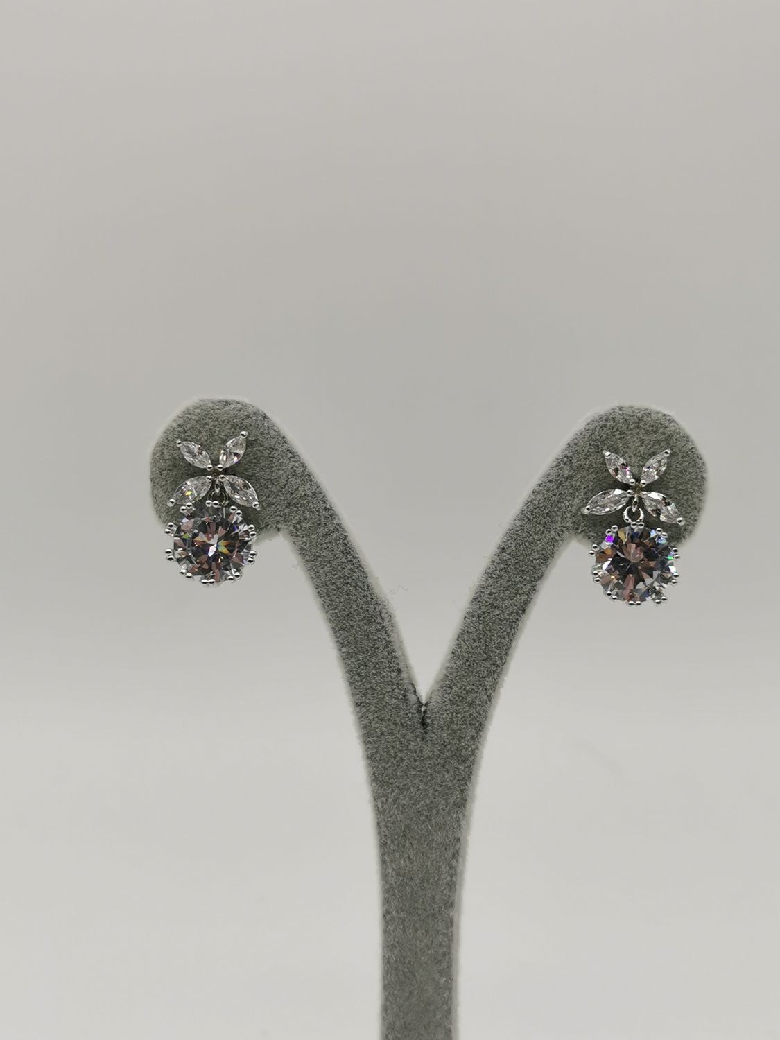 E-1167, Color: Clear